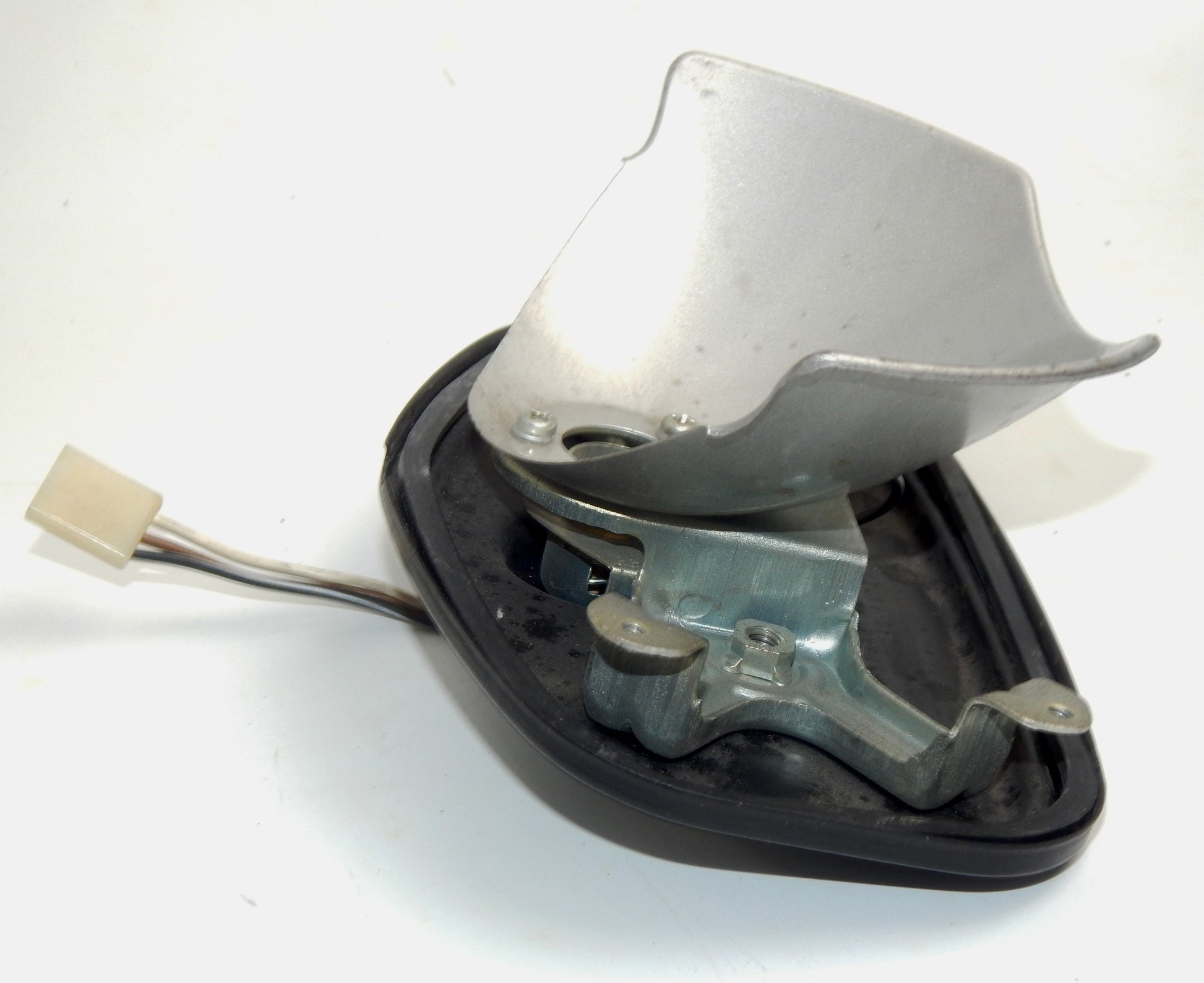 OEM SUZUKI GS 250 GS 750 TAIL STOP LIGHT BASE 365710-14 + RUBBER SEAL GASKET - MotoRaider