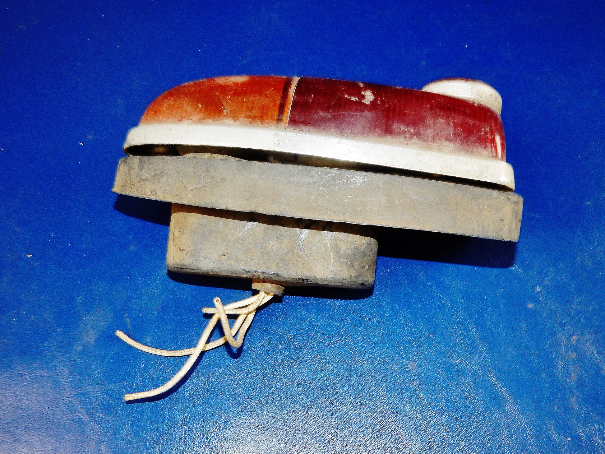 1950's REAR TAIL LIGHT MAP RIGHT LEFT FIAT LANCIA ALFA VINTAGE ITALY GIARDINIERA - MotoRaider