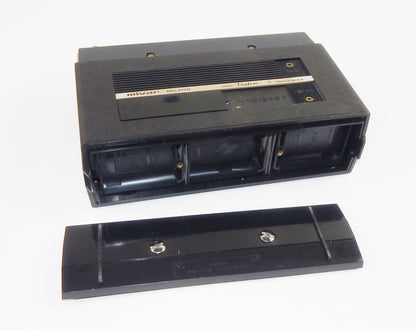 1970's MIVAR TRAFEM 11 TRANSISTOR 110-220 VOLT BATTERY 10,5x7x3" VINTAGE ITALY - MotoRaider