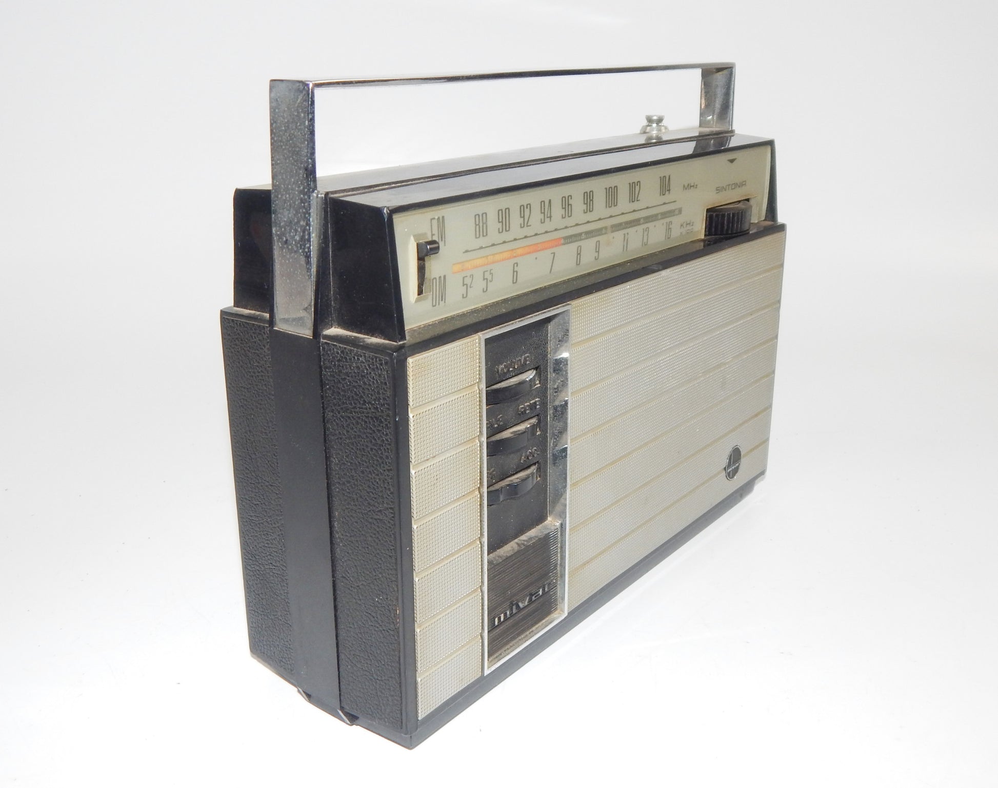 1970's MIVAR TRAFEM 11 TRANSISTOR 110-220 VOLT BATTERY 10,5x7x3" VINTAGE ITALY - MotoRaider