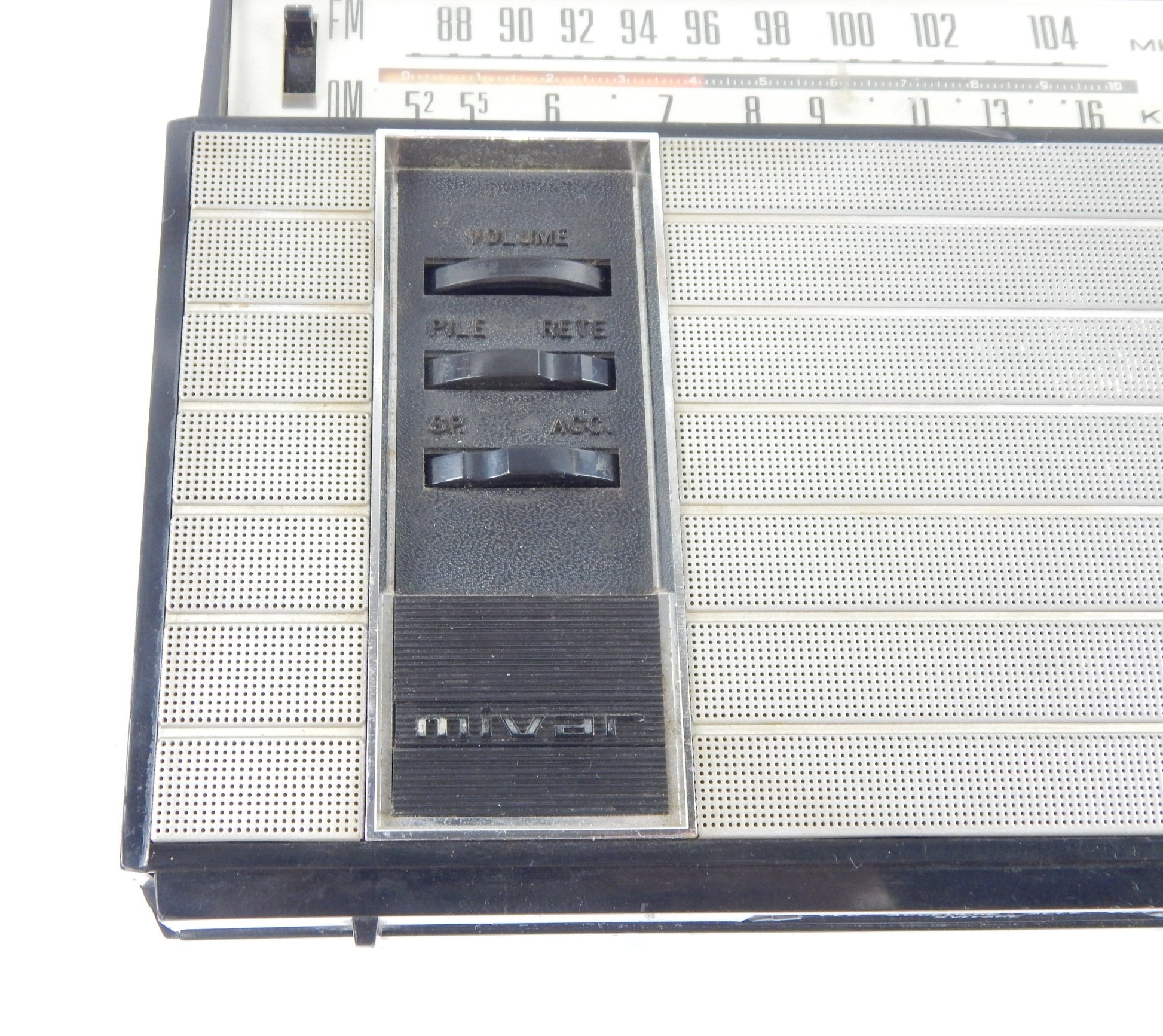 1970's MIVAR TRAFEM 11 TRANSISTOR 110-220 VOLT BATTERY 10,5x7x3" VINTAGE ITALY - MotoRaider