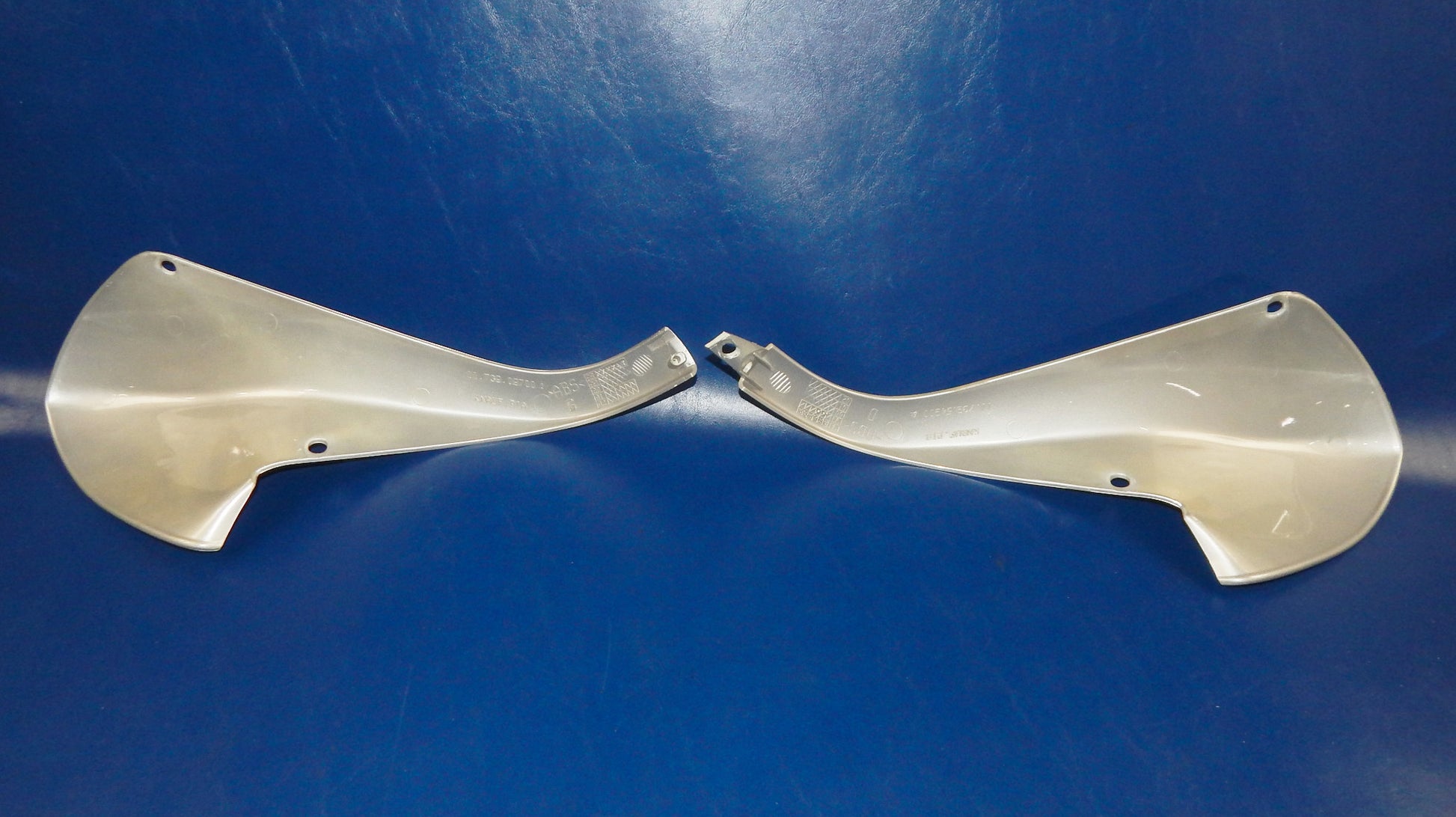 PEUGEOT ELYSTAR RIGHT / LEFT COVERS 11.739.09700 | 11.739.54900 - MotoRaider