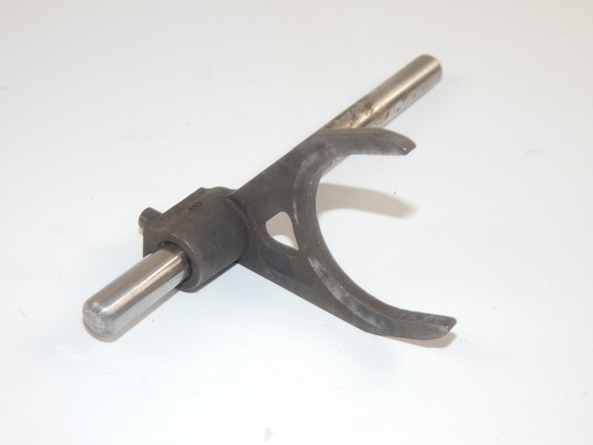 1972-74 KTM 175 MOTOR GEAR SHIFT FORK JACKPINER STAMPED "F7138/31" TRANSMISSION - MotoRaider