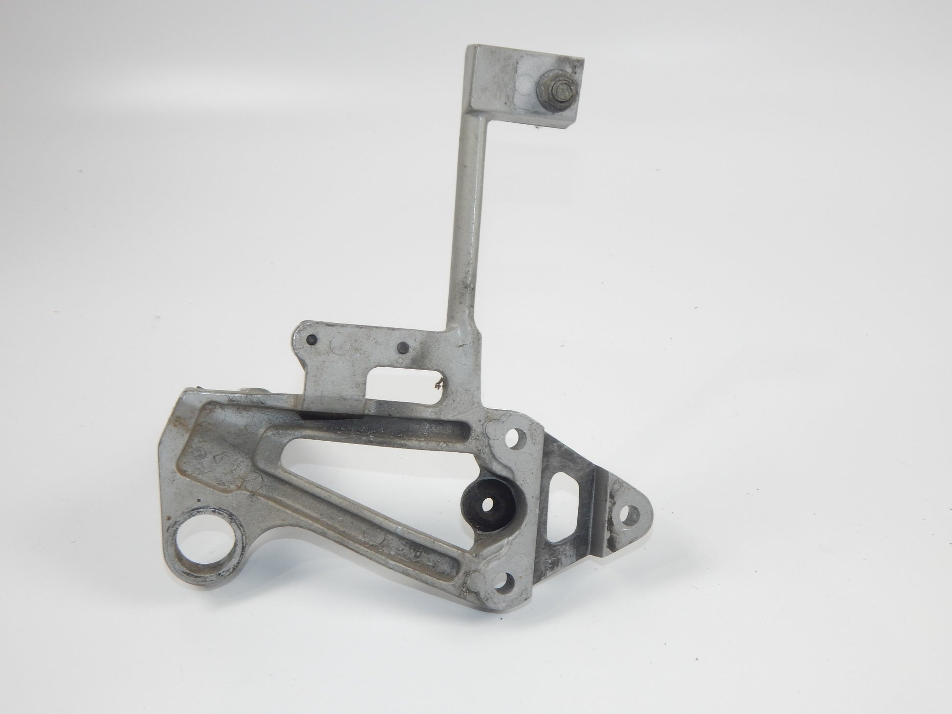 1986 KAWASAKI GPX 750-R REAR LEFT PASSENGER FOOT PEG STAY STAND BRACKET VINTAGE - MotoRaider