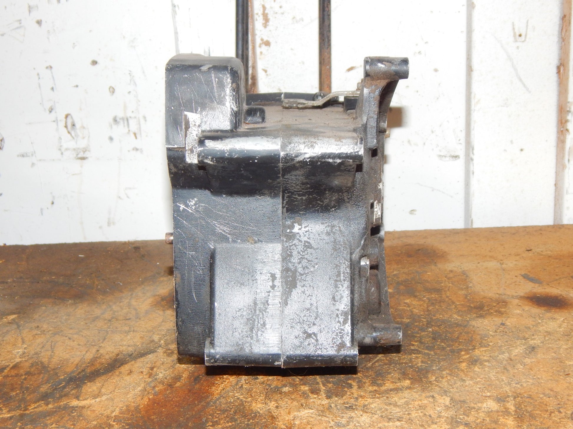 1973 HUSQVARNA 250 WR RT CENTER CRANK CASES ENGINE MOTOR 2026 VINTAGE - MotoRaider