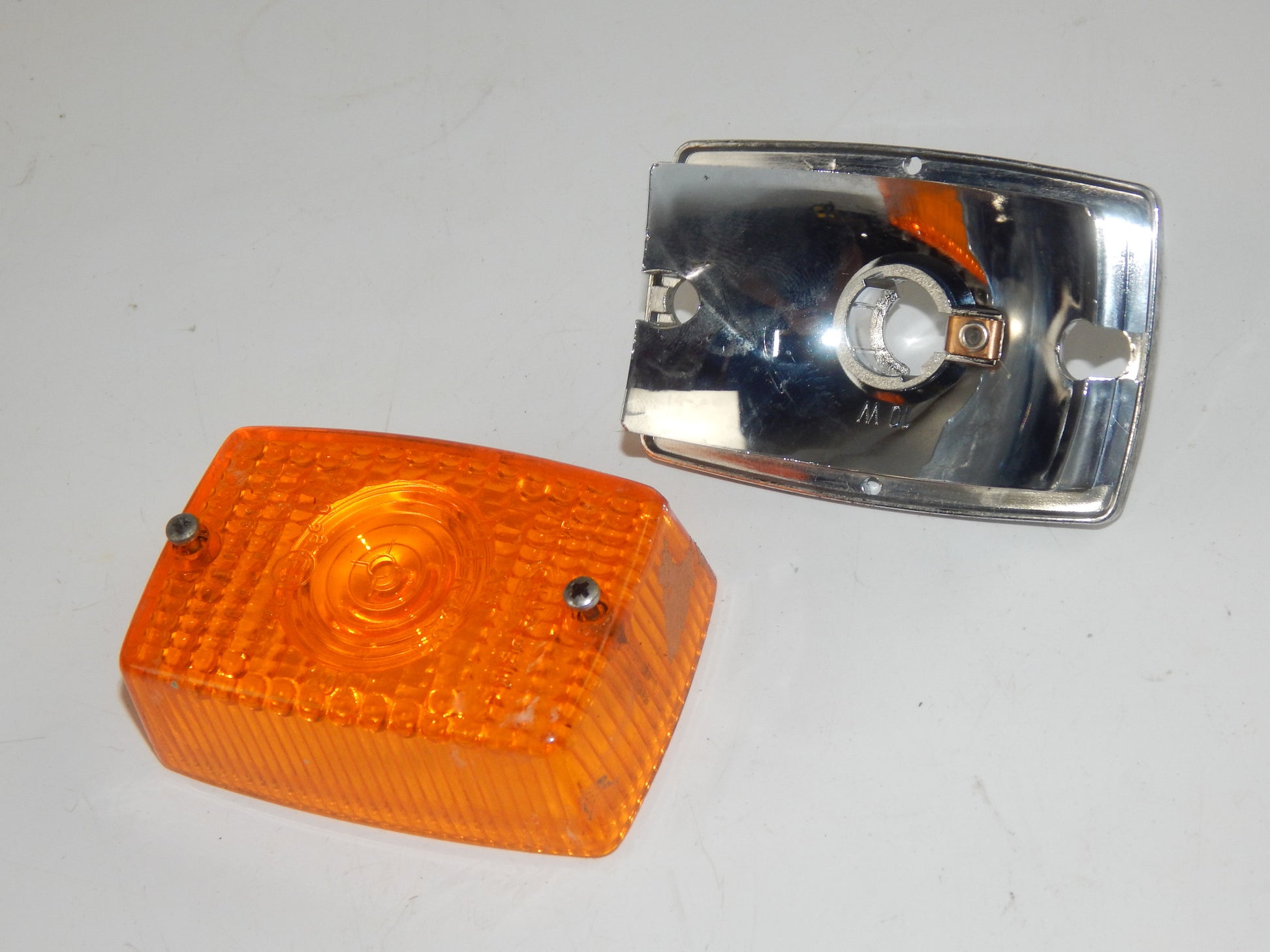 CEV 236 TURN SIGNAL AMBER LENS REFLECTOR 40321 GUZZI BENELLI DUCATI MORINI ITALY - MotoRaider