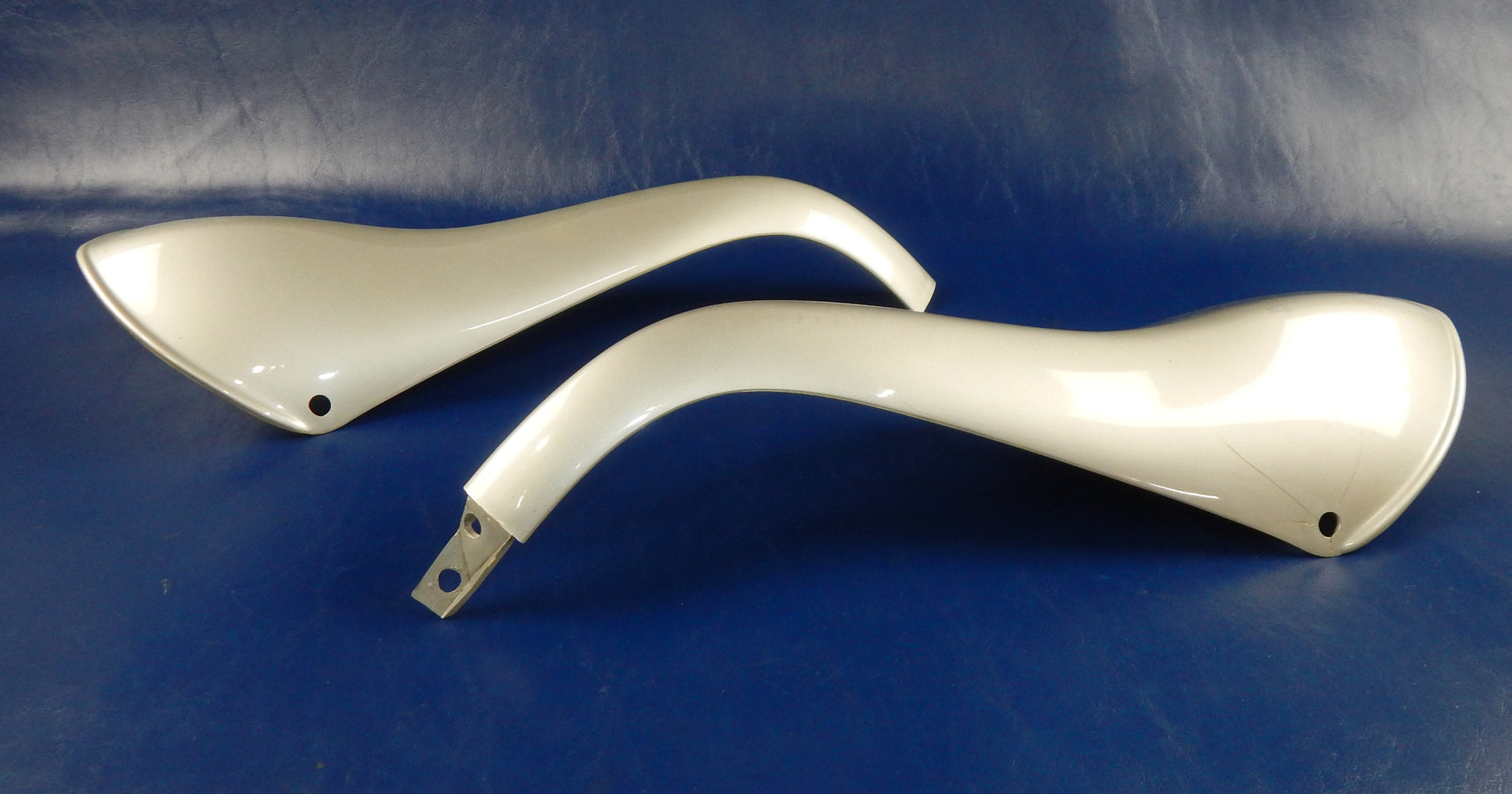 PEUGEOT ELYSTAR RIGHT / LEFT COVERS 11.739.09700 | 11.739.54900 - MotoRaider