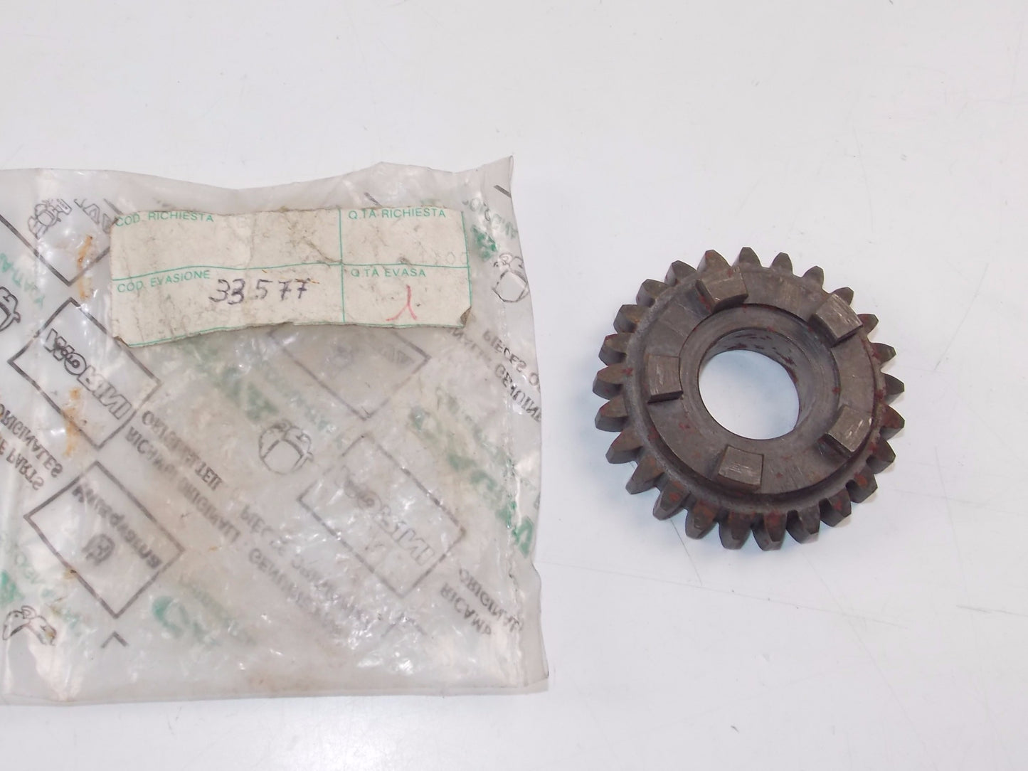 NOS OEM CAGIVA 1987 ELEFANTRE 125 TRANSMISSION GEAR MAIN SHAFT 6TH 33577 - MotoRaider