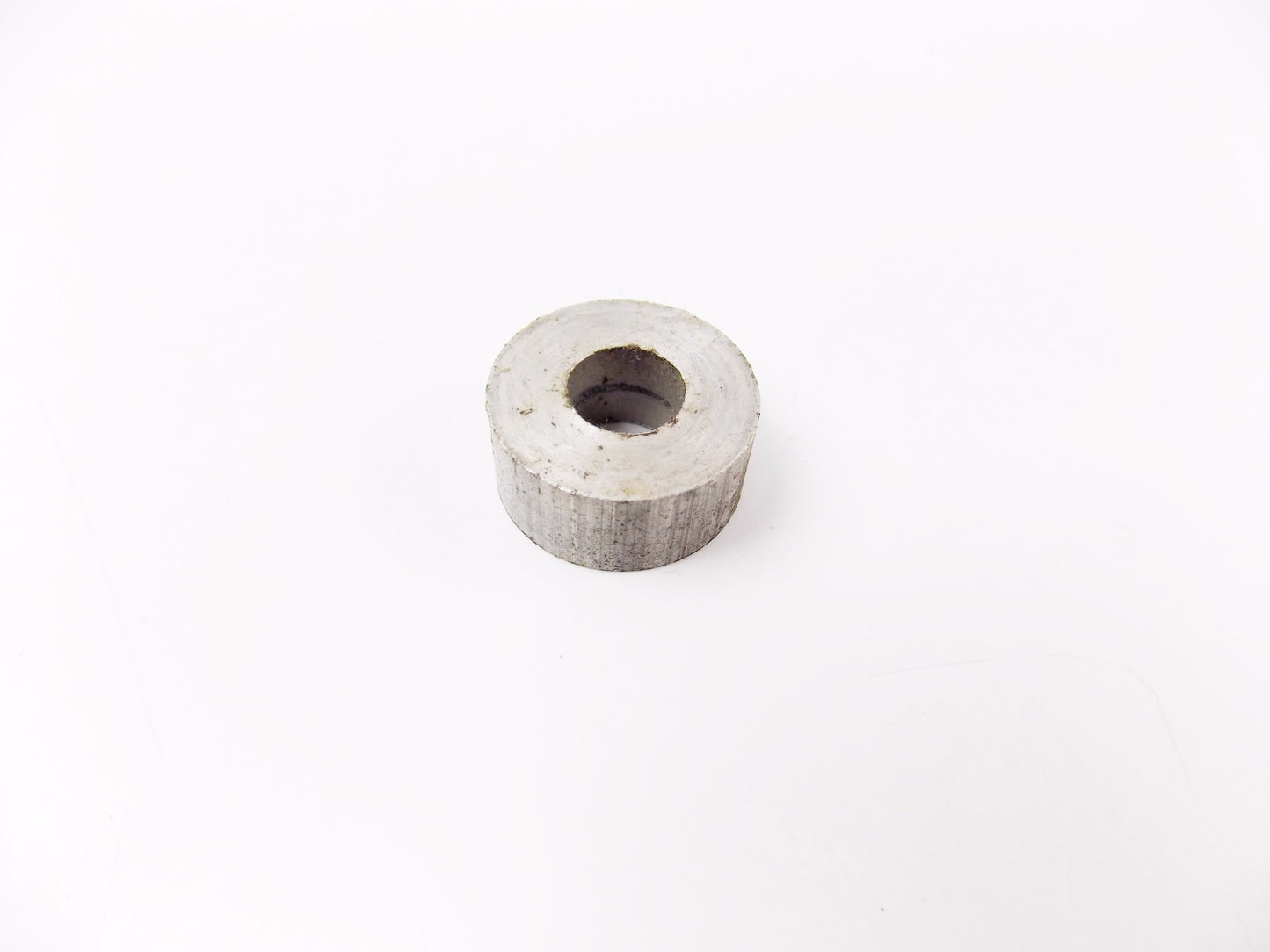NOS OEM KTM FRAME SPACER D.O 22 mm D.I 10 mm L. 10 mm 55003055600 - MotoRaider