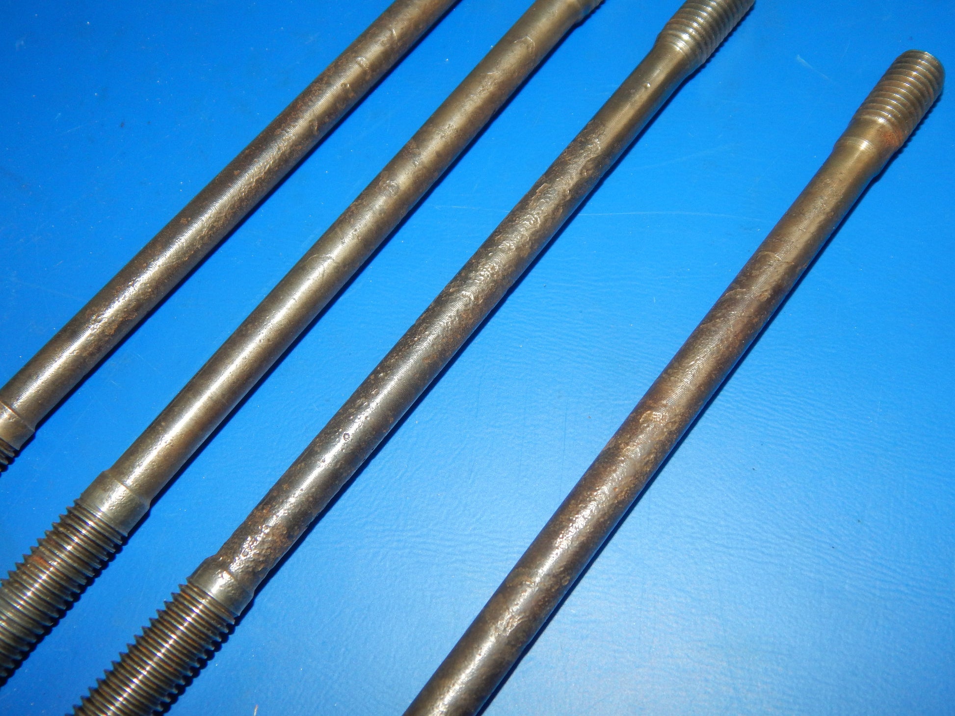 4 1970's HUSQVARNA MOTOR CYLINDER STUDS L=180mm THREAD 10mm VINTAGE - MotoRaider