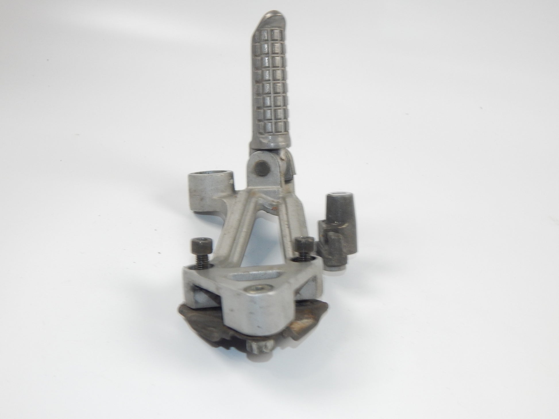 1986 KAWASAKI GPX 750-R REAR RIGHT PASSENGER FOOT PEG STAY STAND BRACKET VINTAGE - MotoRaider