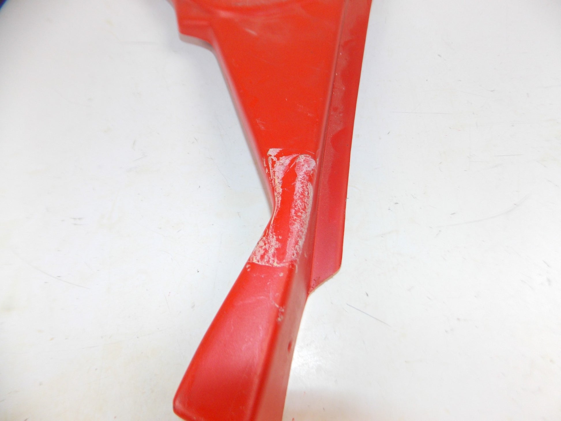 VINTAGE BETA 1983 CR 250 FRAME CHASSIS RH PLASTIC COVER RED PANEL MOTOCROSS - MotoRaider