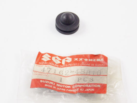 NOS OEM SUZUKI 1988-1992 KATANA - GSX1100FP CUSHION, FRONT NO.1 47162-48B10 - MotoRaider