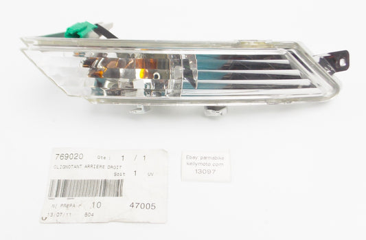 OEM PEUGEOT 2006/2014 GEOPOLIS 250 TURN SIGNAL RIGHT HAND REAR BLINKER  # 769020 - MotoRaider