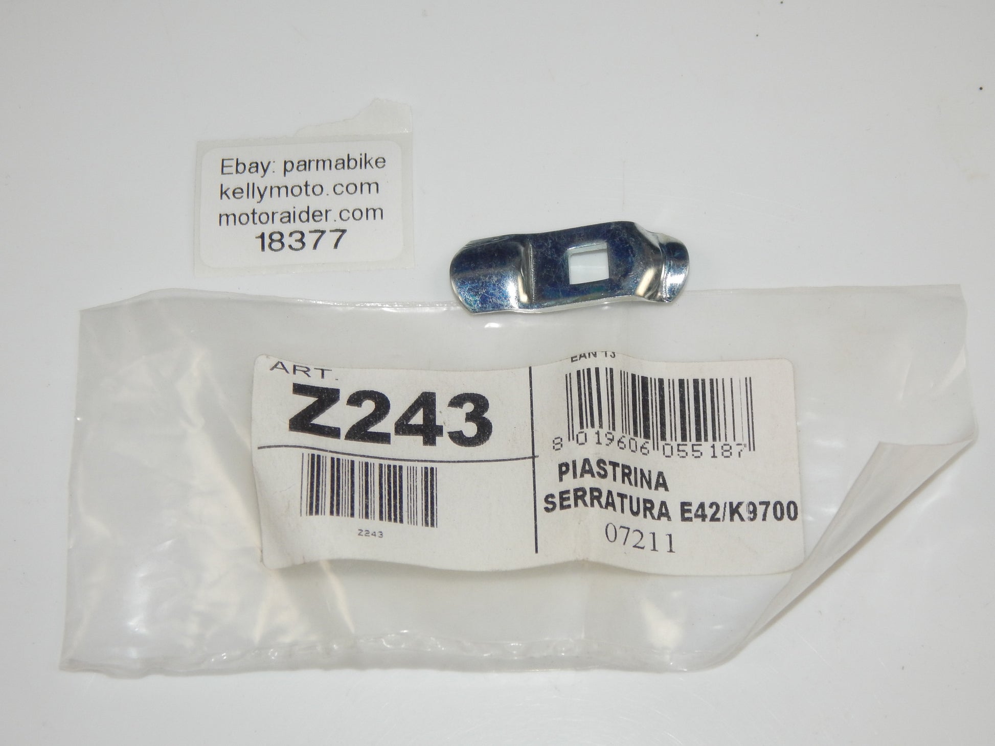 GIVI TOP CASE LUGGAGE LOCK PLATE Z243 MOTORCYCLE SCOOTER VINTAGE E42-K9700 - MotoRaider