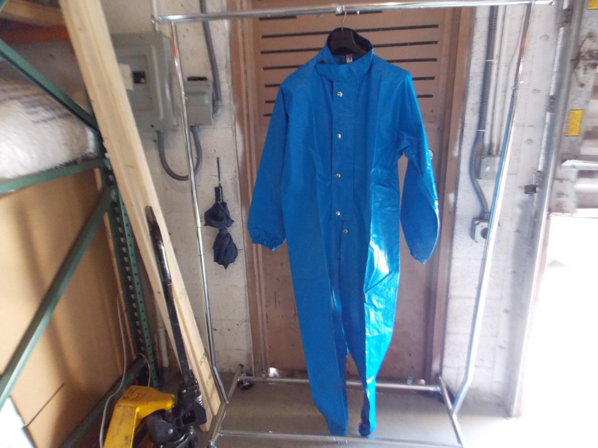 1980's DRIVER ITALY MOTORCYCLE RAIN SUITE BLUE SKY LARGE L=65" W=21" YAMAHA BMW - MotoRaider