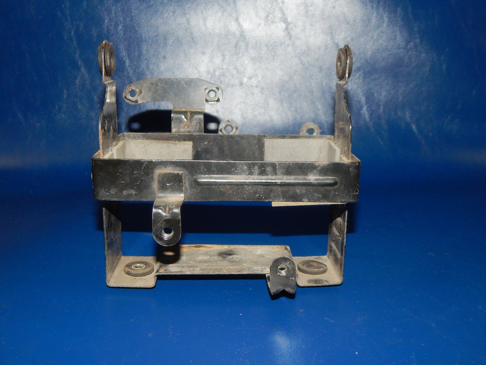 1993 SUZUKI BANDIT GSF 400 BATTERY BOX TRAY HOLDER VINTAGE JAPAN - MotoRaider