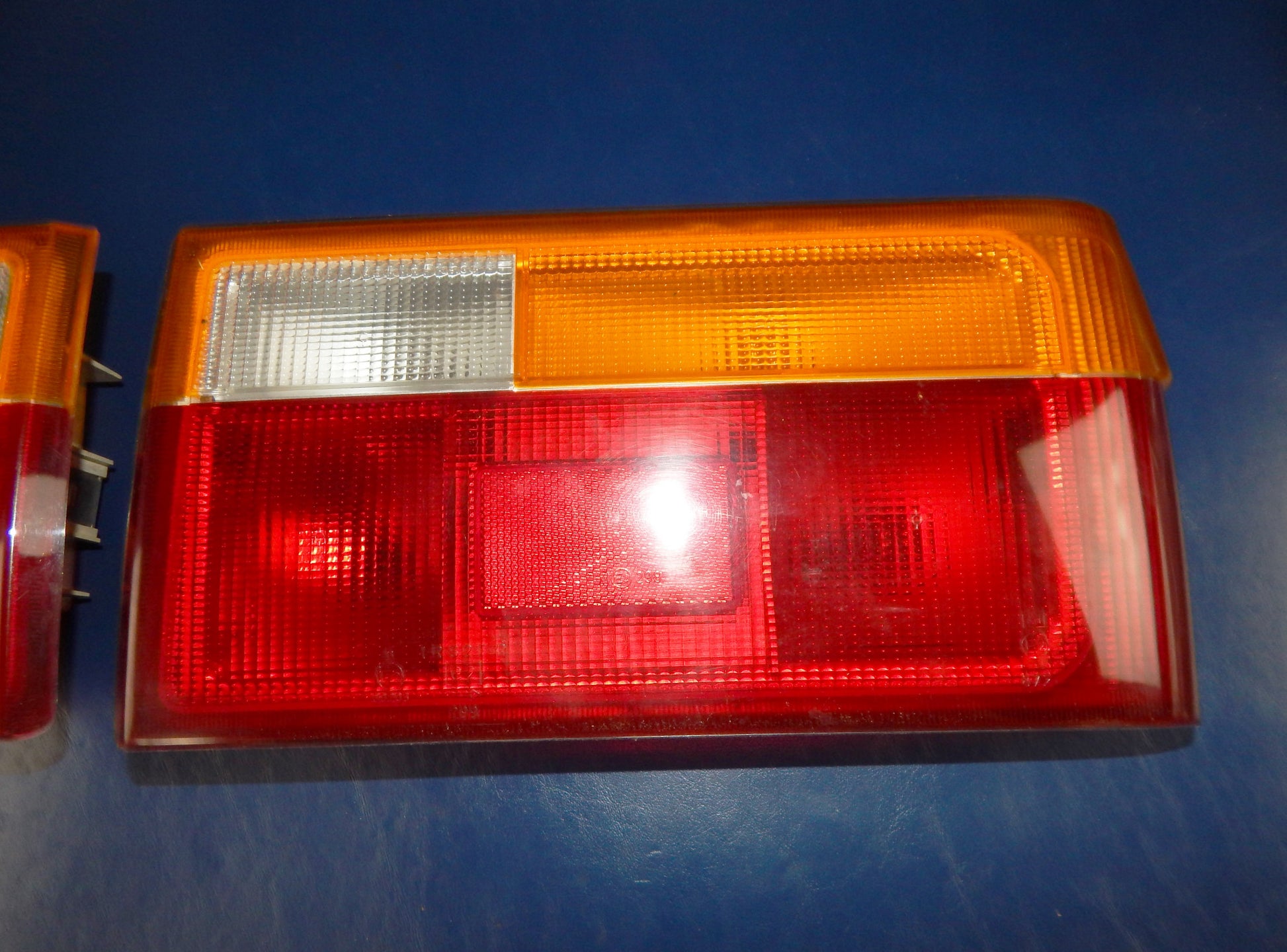 1980's RENAULT 9 FRANKANI REAR TAIL LIGHT RIGHT LEFT VINTAGE FRANCE - MotoRaider