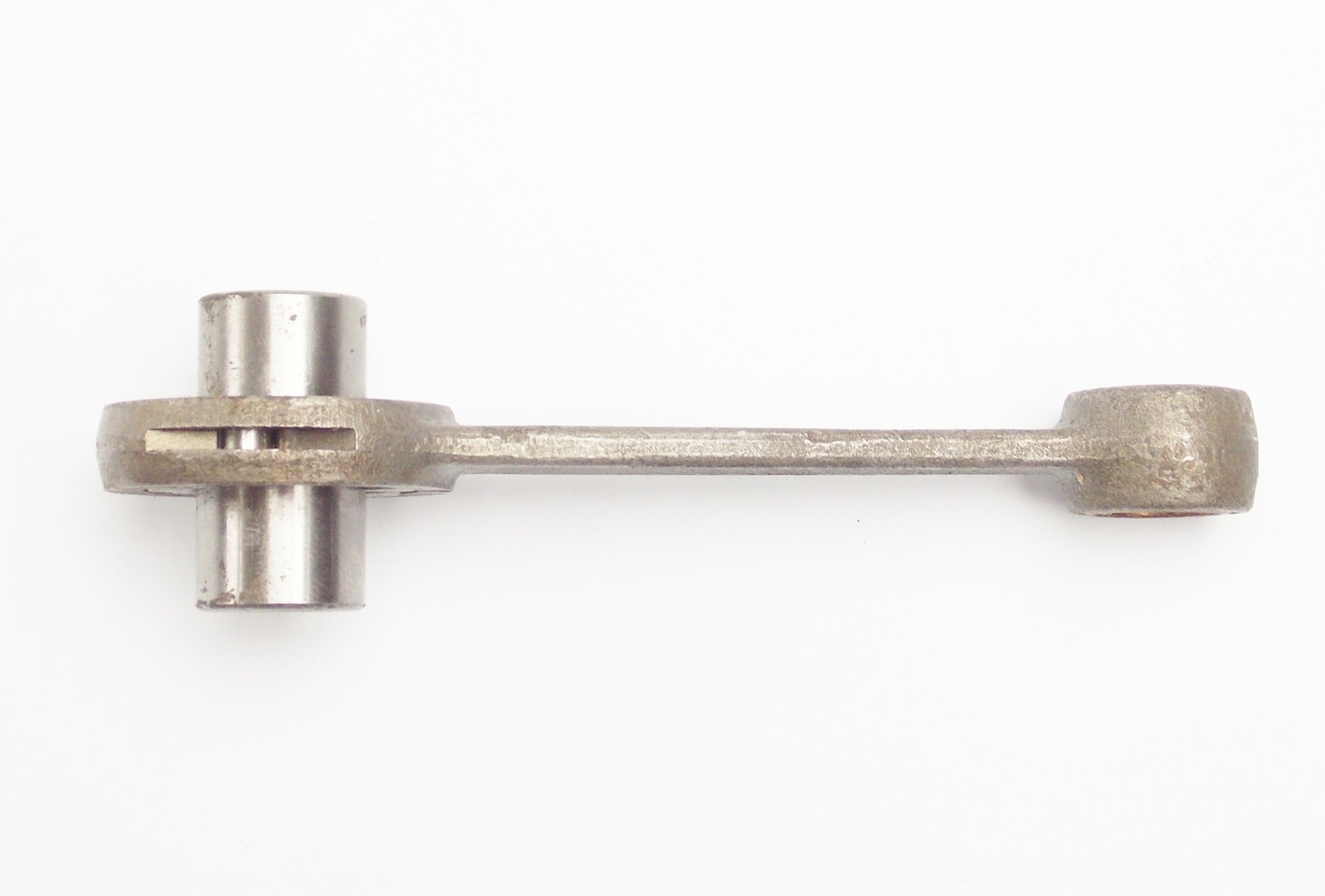 NOS DE-MI 145 CONNECTING ROD+BEARING+PIN A=85 mm B=25.66 C= 11.80 mm D=12.26 - MotoRaider