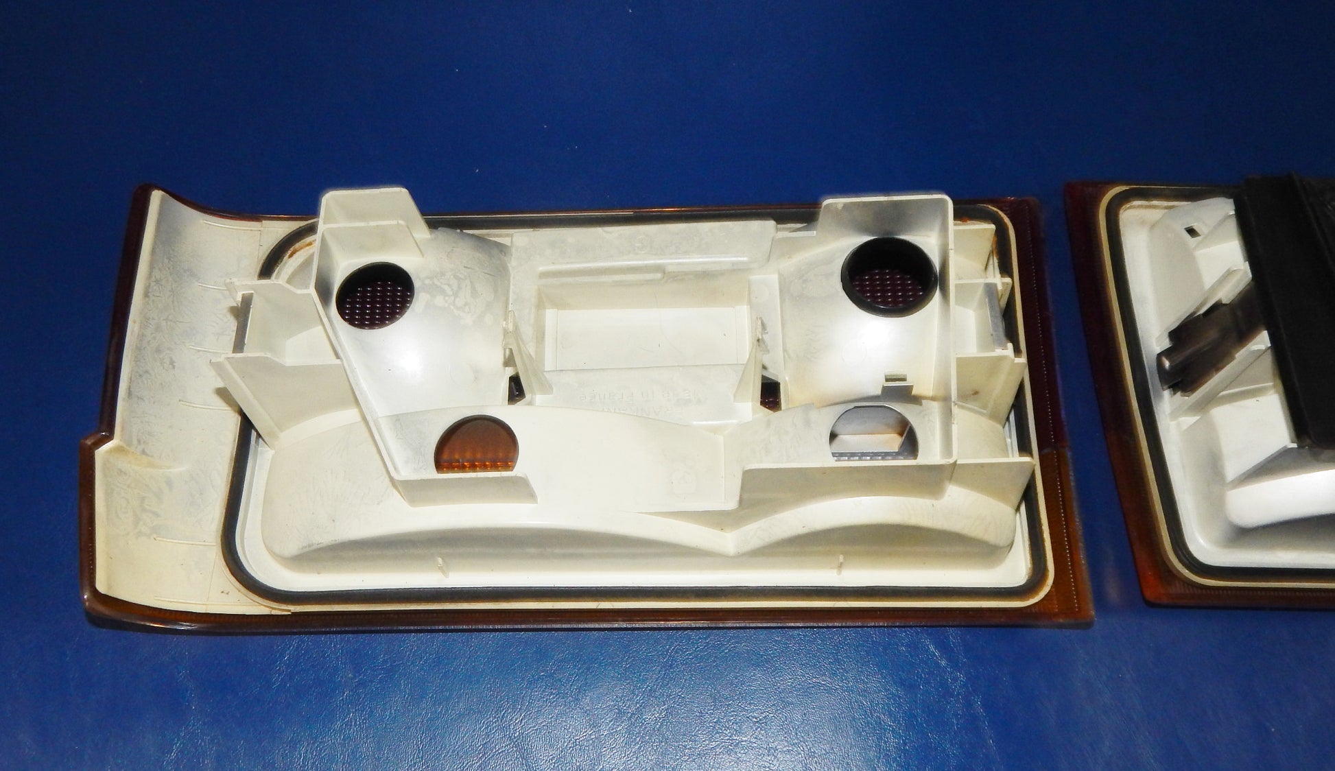1980's RENAULT 9 FRANKANI REAR TAIL LIGHT RIGHT LEFT VINTAGE FRANCE - MotoRaider