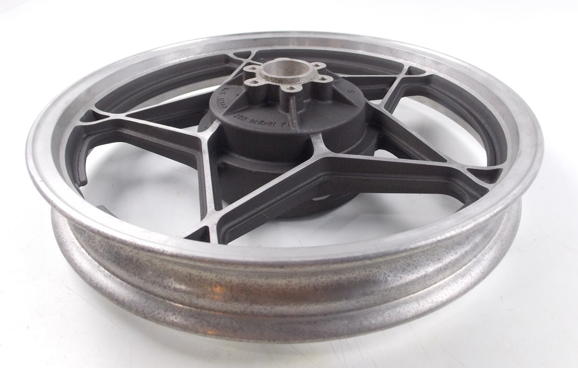 NOS OEM 1978 SUZUKI GS REAR WHEEL RIM J 18X2.15 DOT BLACK/SILVER - MotoRaider