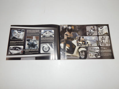 8 MALAGUTI DEALER BROCHURE 1990-2000's SCOOTER FANTOM CENTRO GRIZZLY BLOG ITALY - MotoRaider