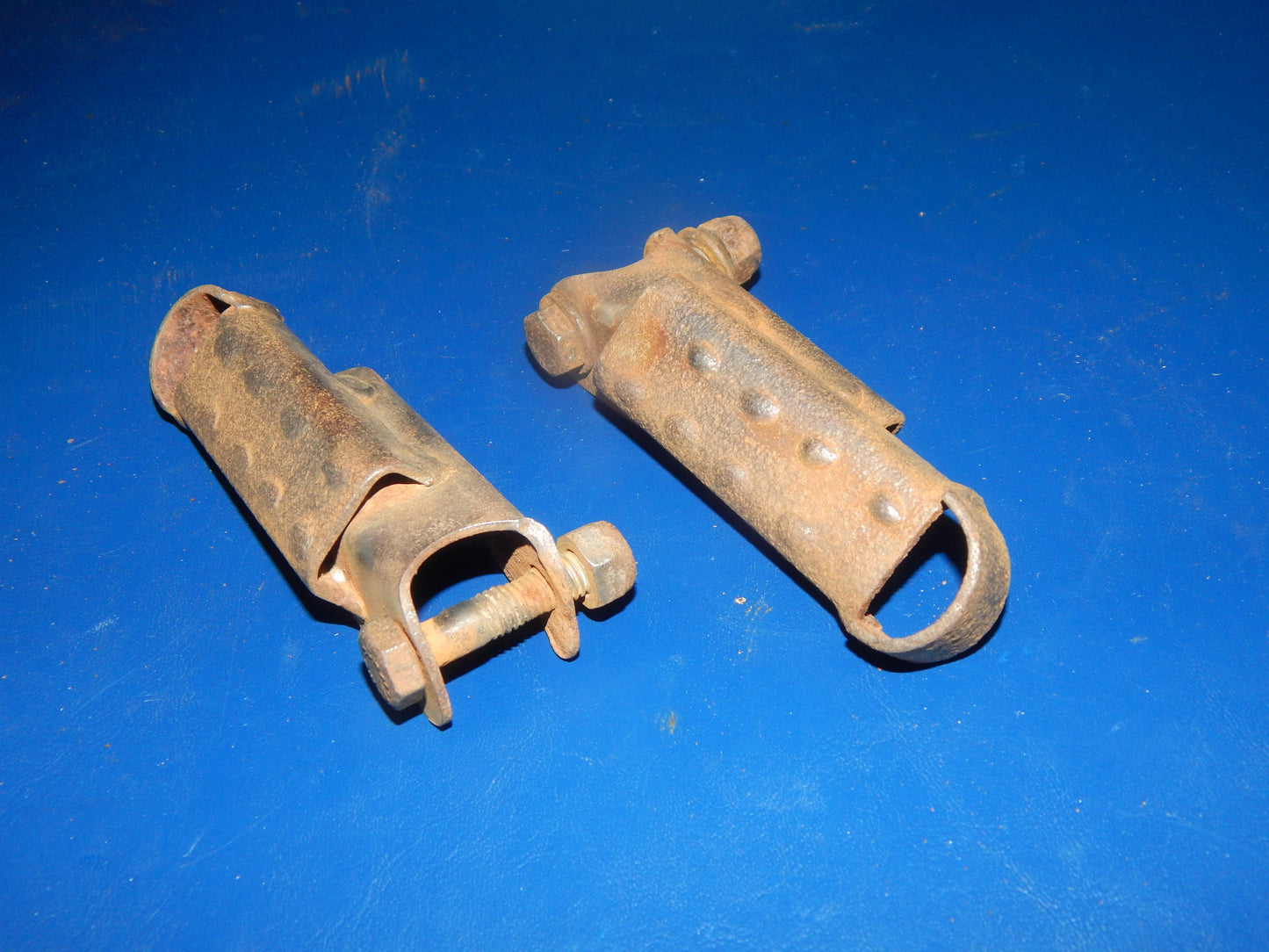 1971-75 PENTON KTM 125 250 FRAME CHASSIS FOOT PEG STAND STAY RIGHT LEFT VINTAGE - MotoRaider