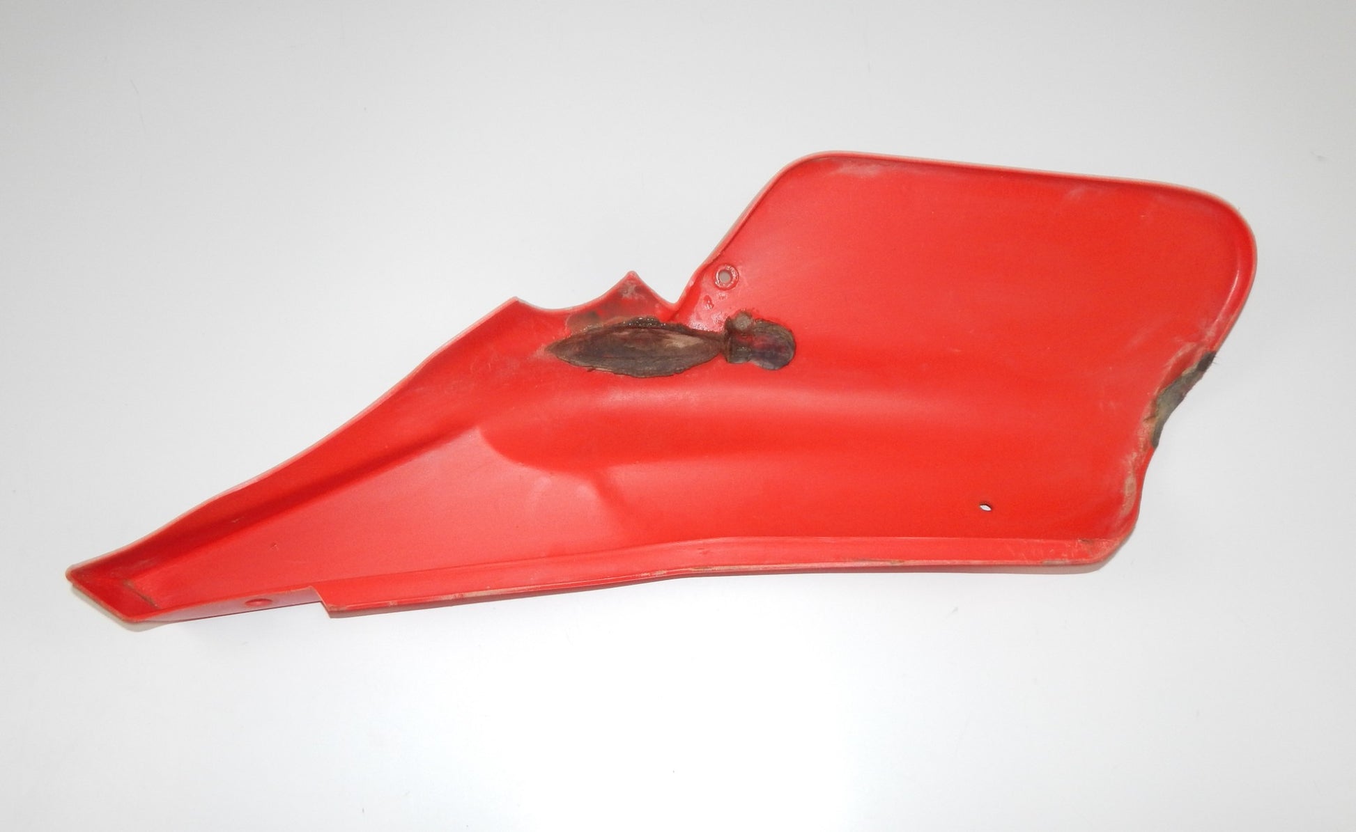 1983 BETA CR 250 FRAME CHASSIS LH RED SIDE PANEL PLASTIC COVER VINTAGE MOTOCROSS - MotoRaider