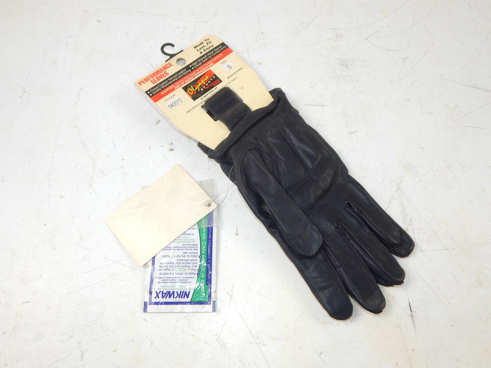 OLYMPIA SPORTS LADIES PERFORMANCE LEATHER GLOVES PAIR SIZE SMALL BLACK 040013 - MotoRaider
