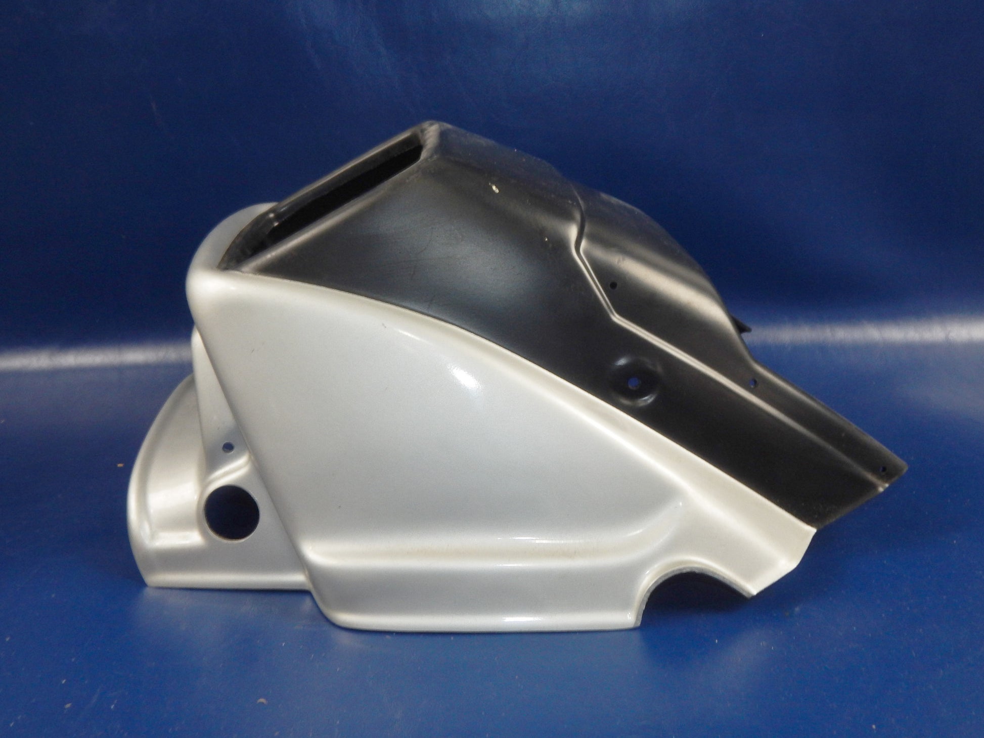 1980's MOTORCYCLE UPPER FAIRING COWLING SILVER BLACK CAGIVA SUZUKI MORINI YAMAHA - MotoRaider