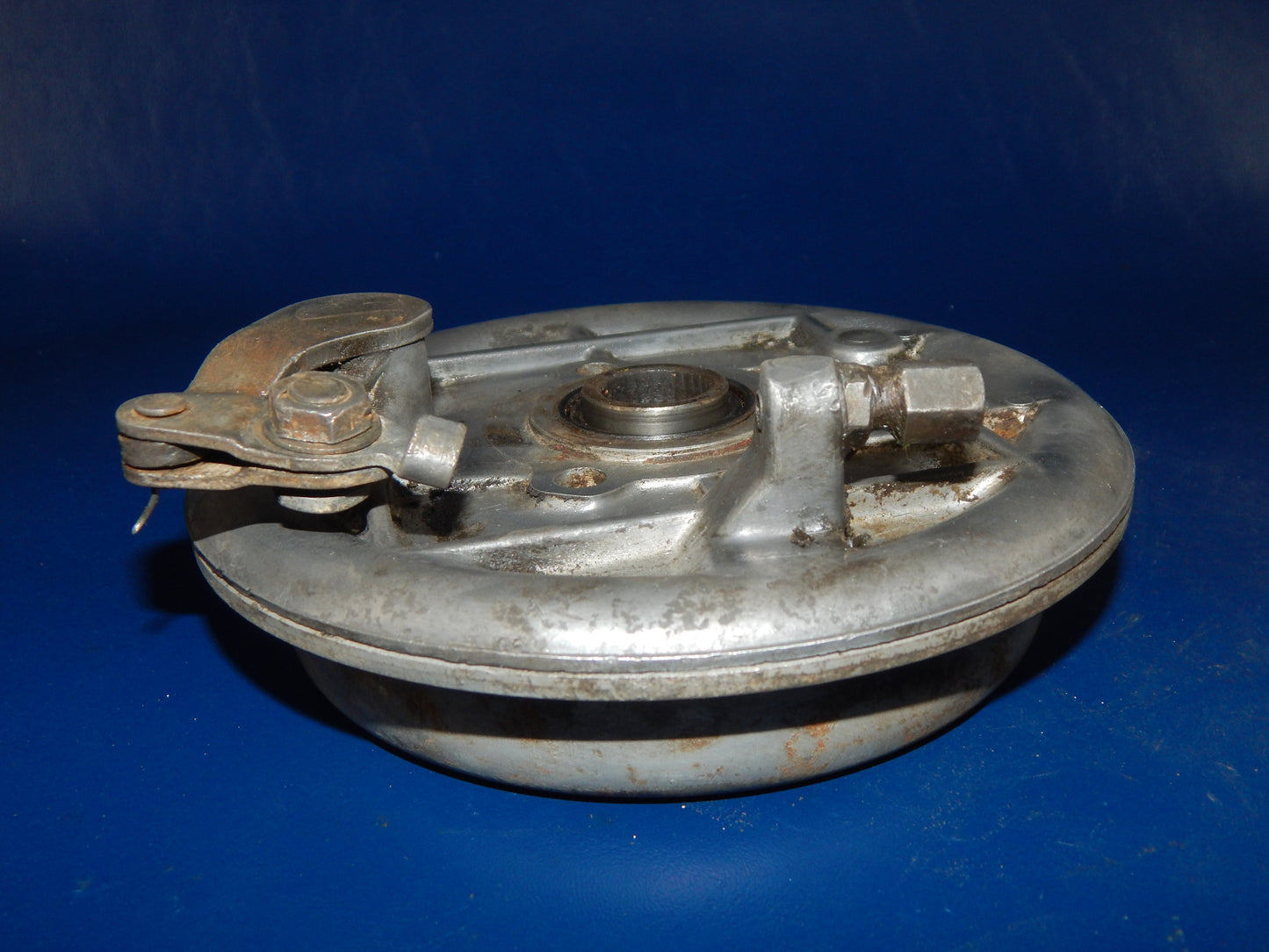 VINTAGE VESPA PIAGGIO FRONT WHEEL BRAKE PLATE DRUM D=168mm SCOOTER ITALY - MotoRaider