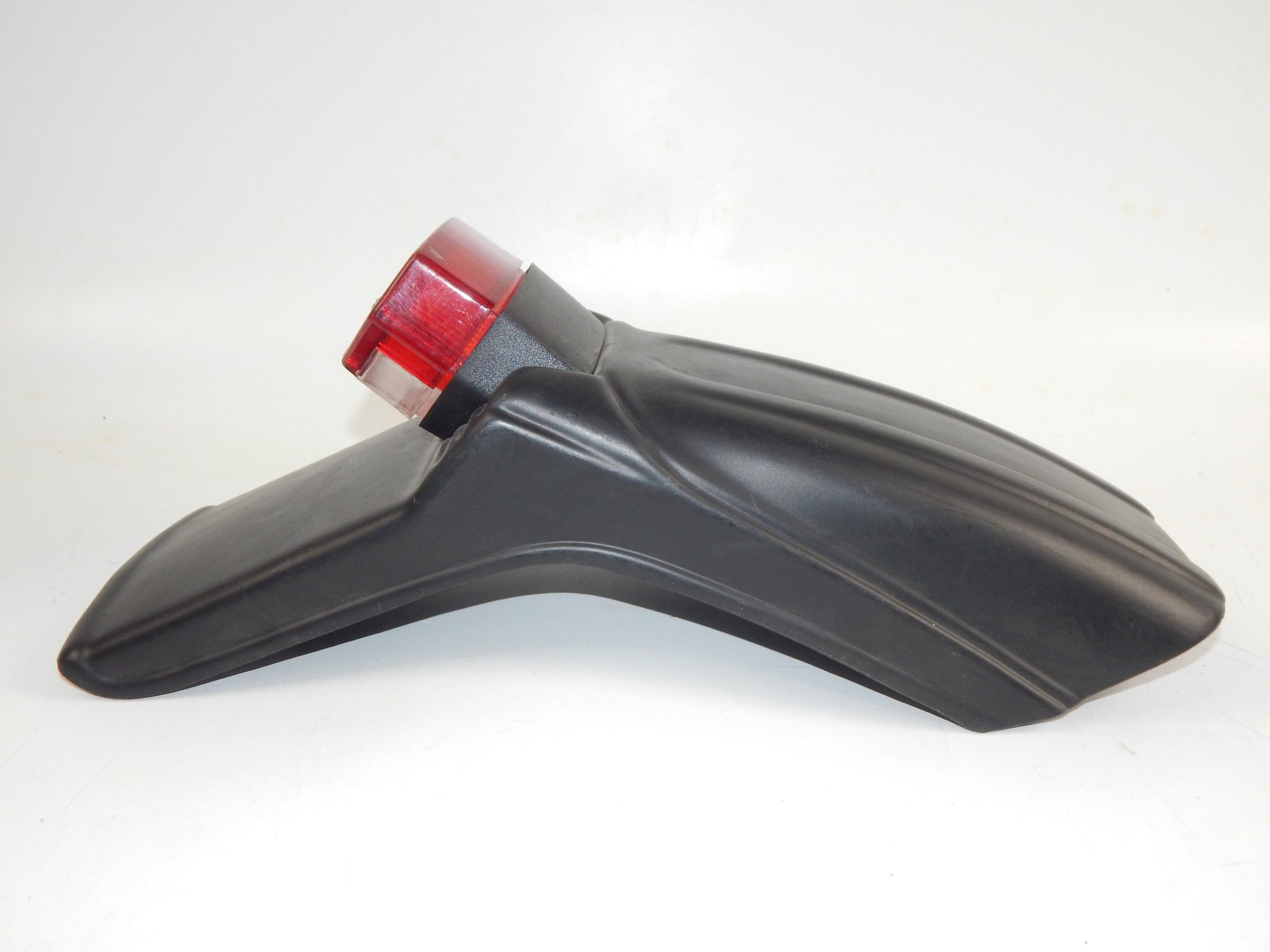 1990's MOTORCYCLE REAR BLACK PLASTIC SHORT FENDER+VERALUX TAILIGHT ENDURO ITALY - MotoRaider