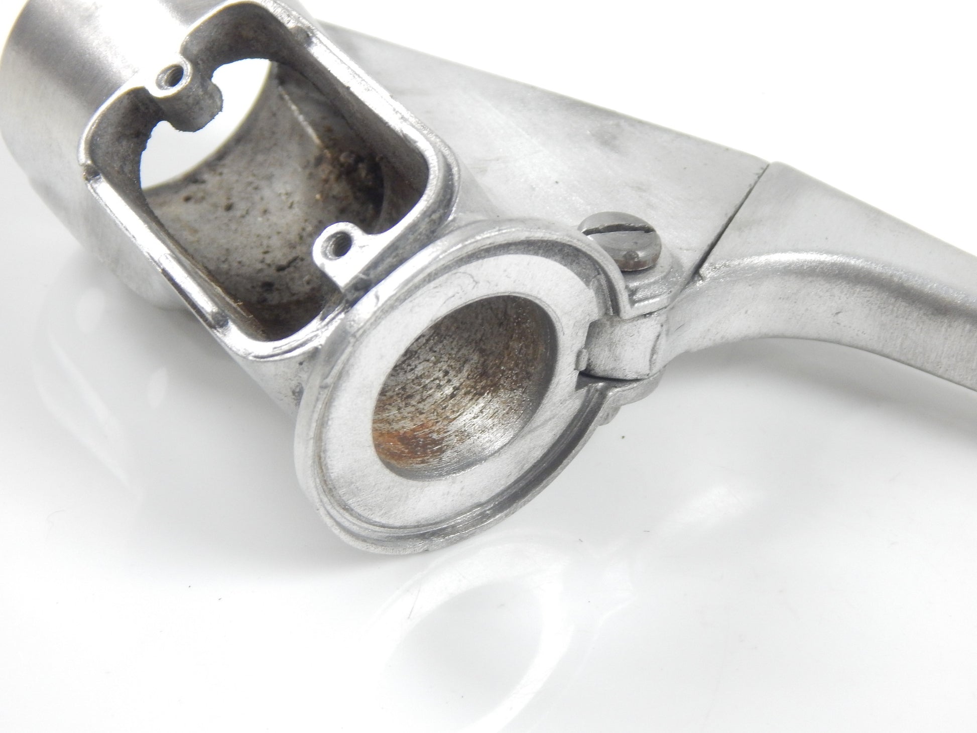 VINTAGE SCOOTER 1959 LAMBRETTA LI 150 HANDLEBAR RIGHT LEVER LIGHT SWITCH HOUSING - MotoRaider