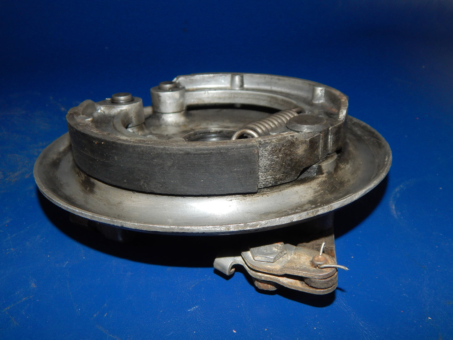 VINTAGE VESPA PIAGGIO FRONT WHEEL BRAKE PLATE DRUM D=168mm SCOOTER ITALY - MotoRaider
