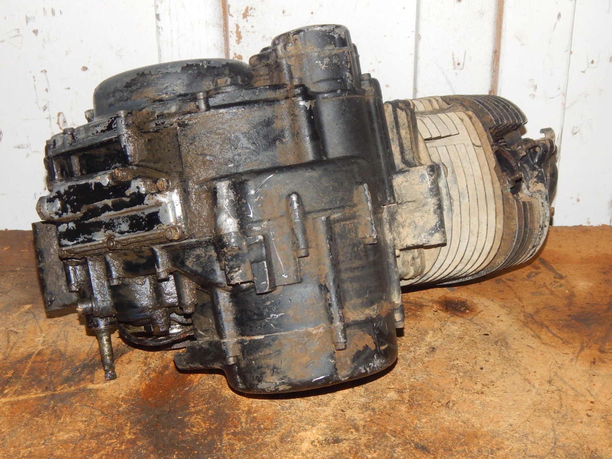 1976 YAMAHA TT500 ENGINE MOTOR 583-001107 CYLINDER CRANKCASE TRANSMISSION HEAD - MotoRaider