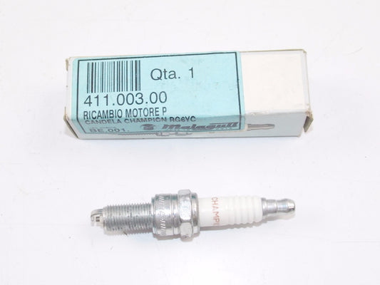 NOS MALAGUTI MADISON S200 SPIDER MAX GT 500 SPARK PLUG CHAMPION RG6YC 411.003.00 - MotoRaider