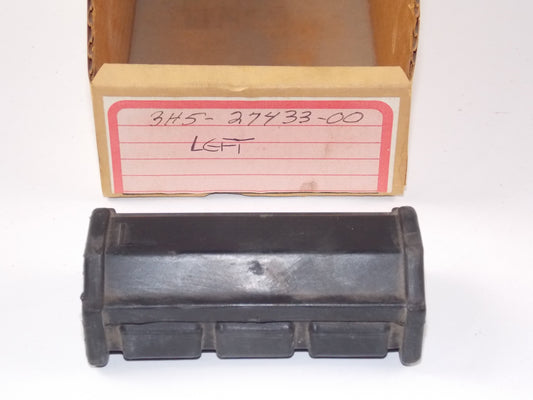 NOS YAMAHA 1980-83 XS1100/XV750/XJ1100/XV920 LH REAR FOOTREST COVER 3H5-27433-00 - MotoRaider