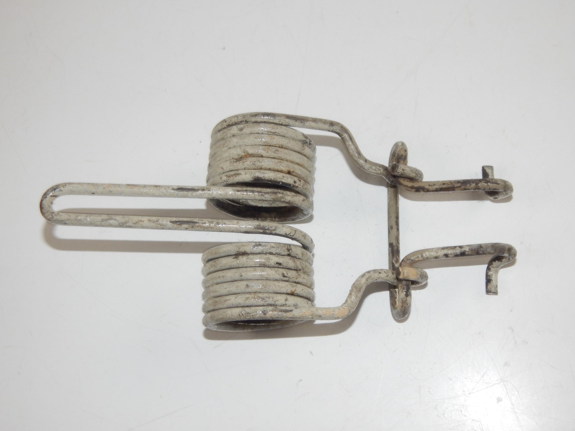 1970's VW BEETLE BUG ORIGINAL REAR HOOD DECK BONNET SPRING VINTAGE - MotoRaider