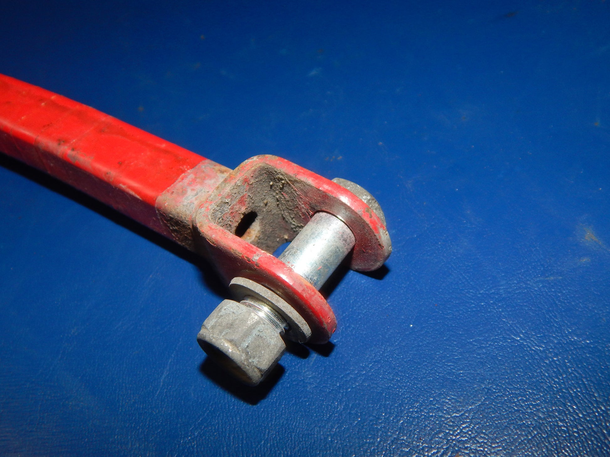 1993 SUZUKI BANDIT GSF 400 SWING ARM TORQUE LINK ANCHOR BARR STAY VINTAGE JAPAN - MotoRaider