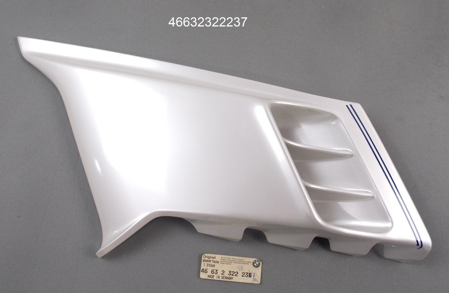 1990-92 BMW K100RS PERLSILBER BLUE STRIPING FAIRING PANEL LOWER LEFT 46632322237 - MotoRaider