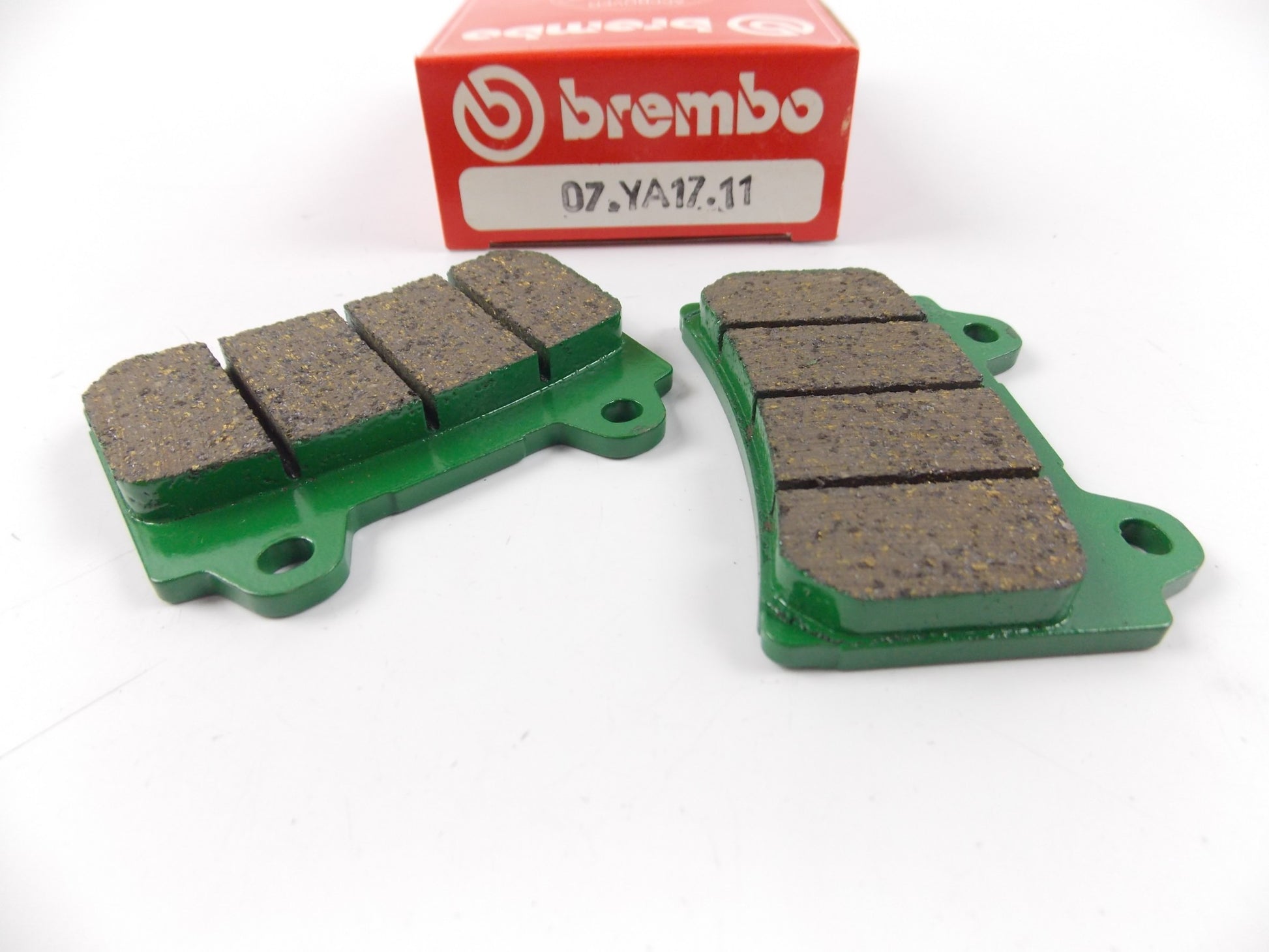 BREMBO FRONT WHEEL BRAKE PADS 07YA1711 YAMAHA FZR FJ XVZ TDR SRX TDM FZ - MotoRaider