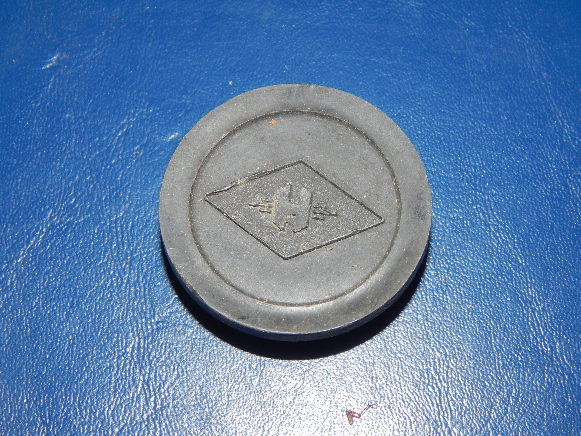HERCULES PLASTIC CAP PLUG VINTAGE MOTORCYCLE MOPED SACHS DKW D=44mm - MotoRaider