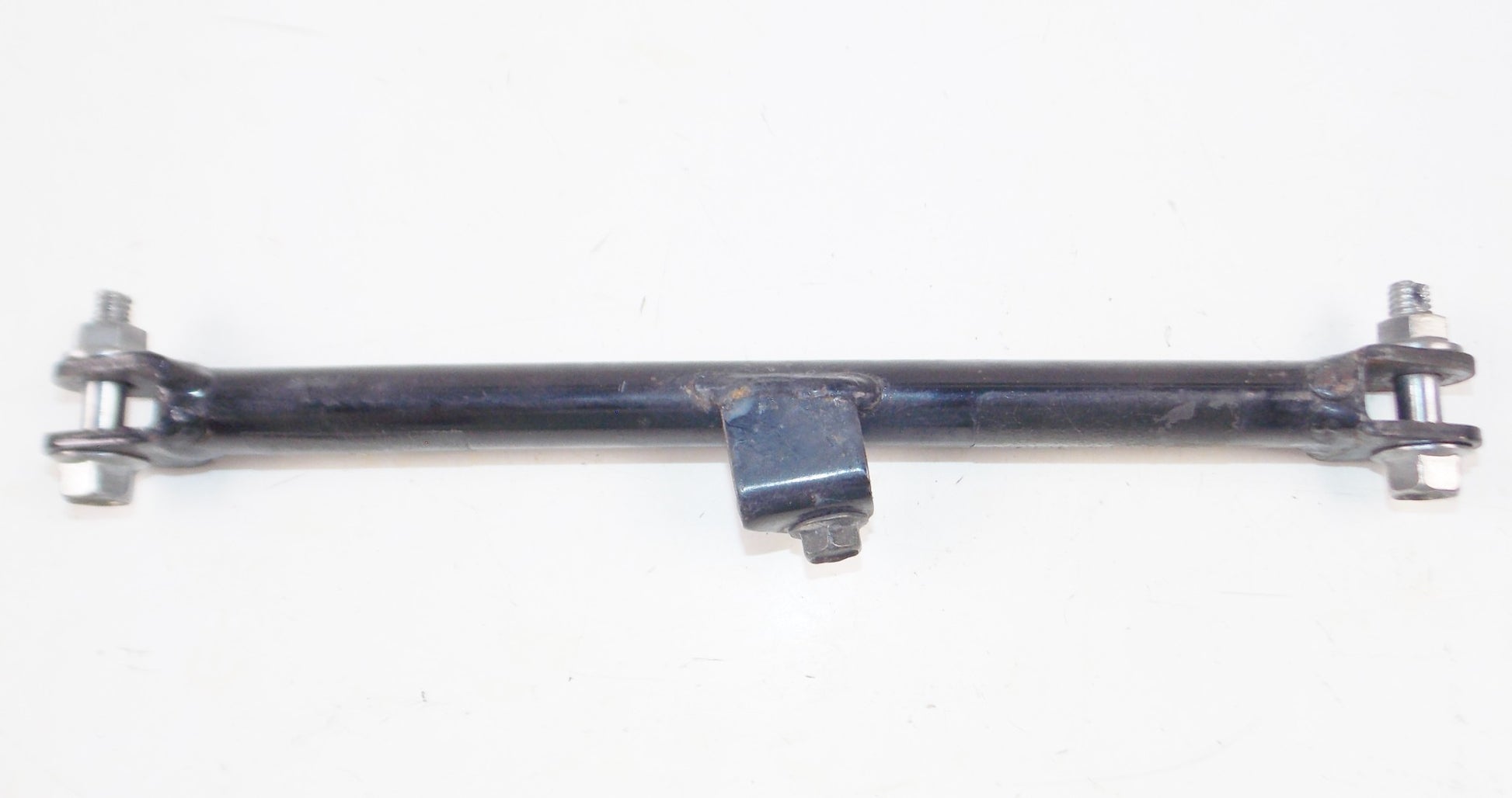 1994-1995 YAMAHA FZR 600R REAR WHEEL BRAKE PLATE ARM STAY - MotoRaider