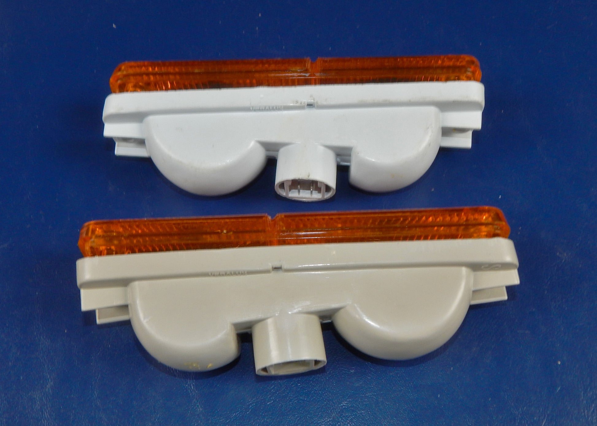 LEART VERALUX FAIRNG RIGHT LEFT TURN SIGNAL 6.5x1.5 VINTAGE MOTORCYCLE ITALY - MotoRaider