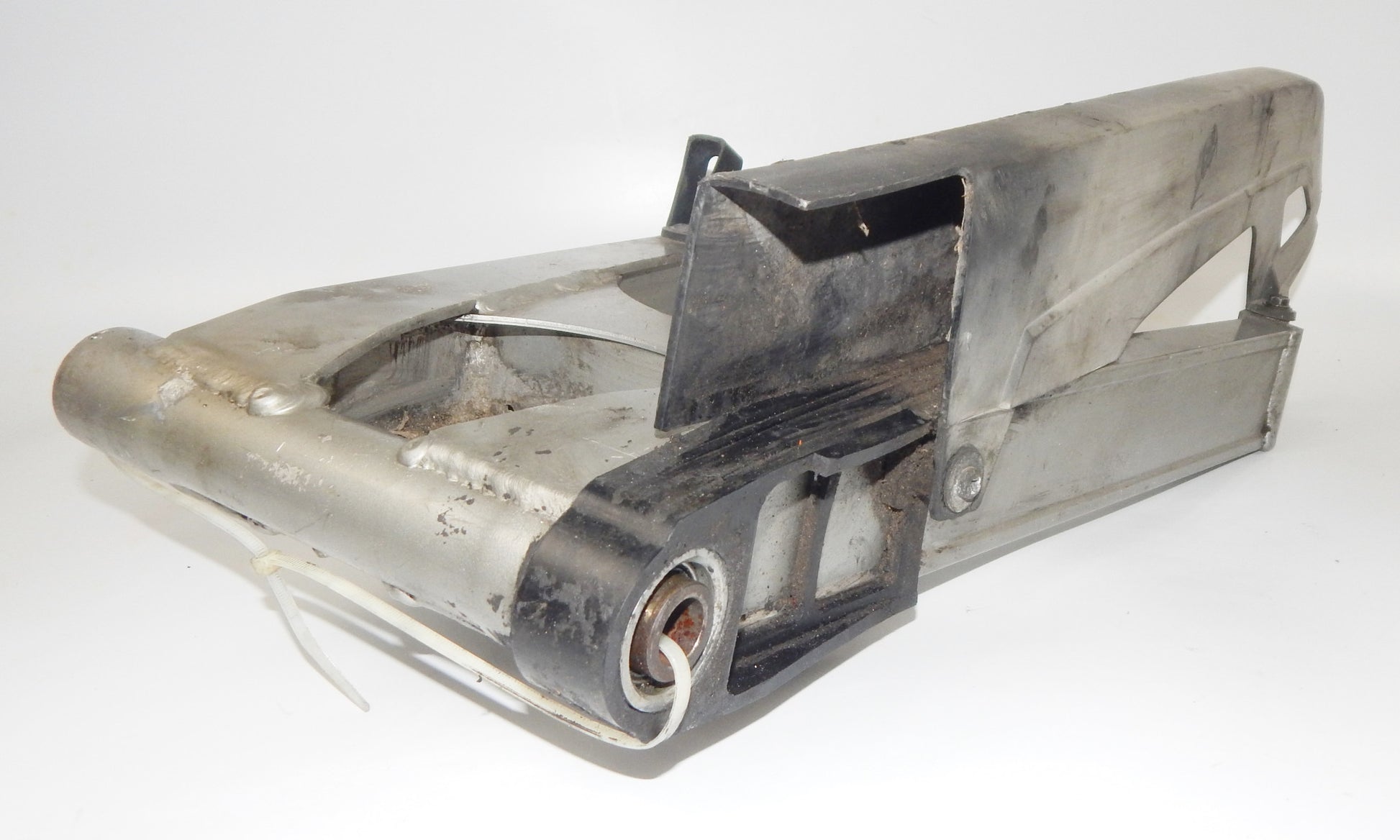 1989 KAWASAKI ZX 750 NINJA FRAME CHASSIS SWINGARM CHAIN PAD COVER GUARD VINTAGE - MotoRaider