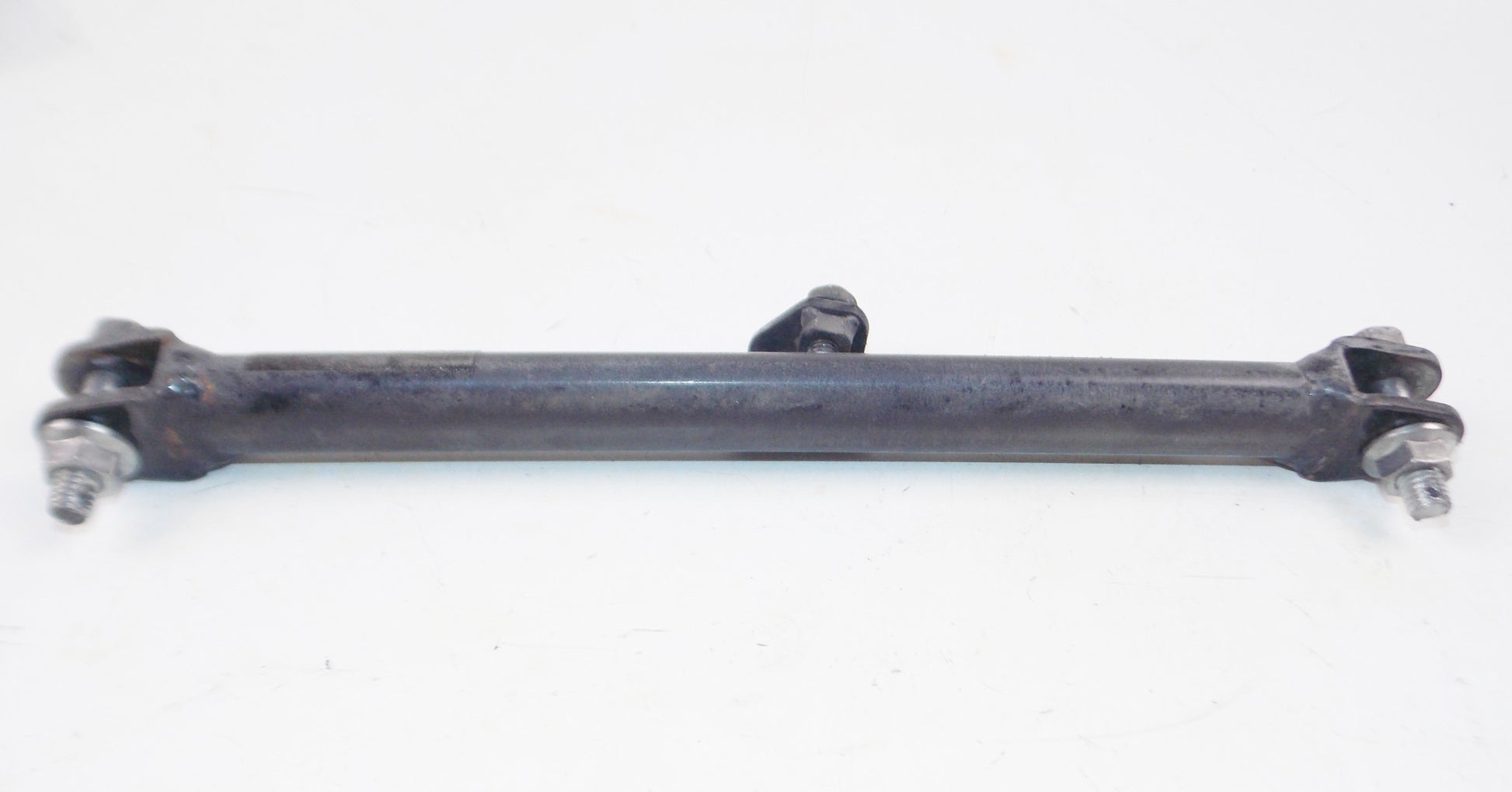 1994-1995 YAMAHA FZR 600R REAR WHEEL BRAKE PLATE ARM STAY - MotoRaider
