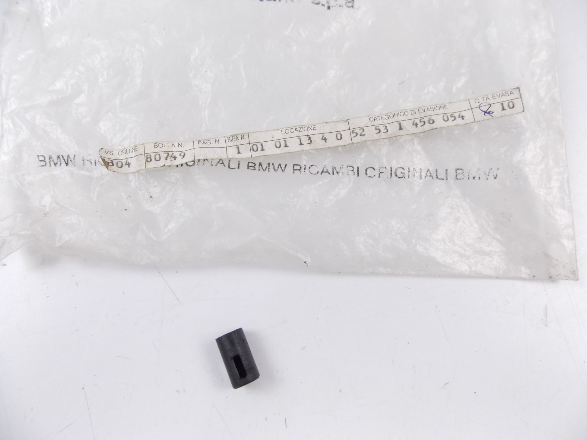 NOS OEM BMW K 100 84-87 | K 75 RT 90-95 BUSHING BATTERY COVER 52531456054 - MotoRaider