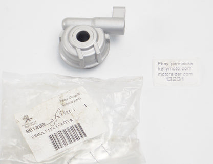OEM PEUGEOT SCOOTER SPEEDOMETER DRIVE GEAR DEMULTIPLIER # 801208 - MotoRaider