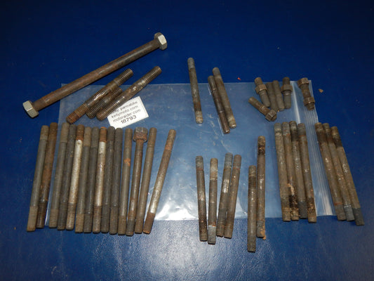 1970's VINTAGE MOTORCYCLE RESTORATION MIX STUDS 8mm L=81/100/106mm SACHS PENTON - MotoRaider