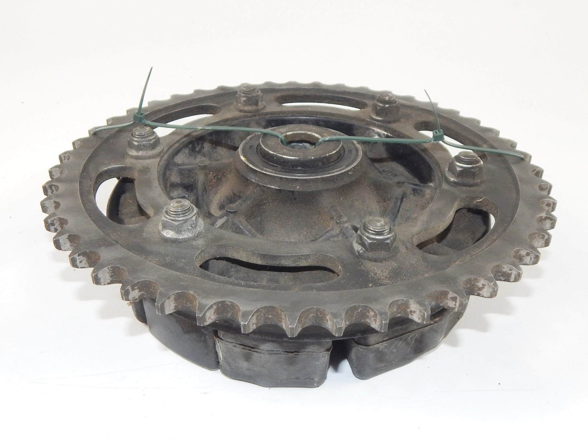 1989 KAWASAKI ZX 750 NINJA REAR WHEEL CUSHION PLATE CARRIER DRIVE SPROCKET 47T - MotoRaider